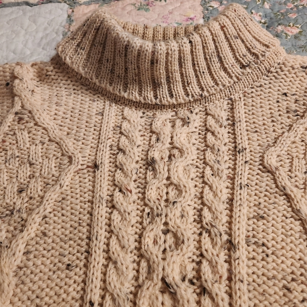 Callan Wool Sweater NWOT - Picture 11 of 16